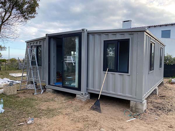 Why container house are widely used as hospital or clinic while covid-19